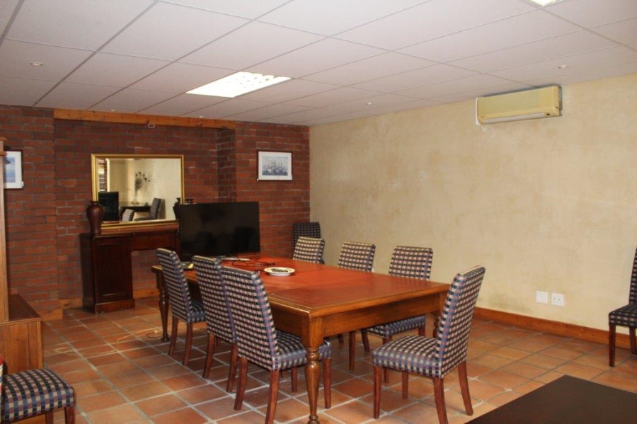 To Let commercial Property for Rent in Mowbray Western Cape